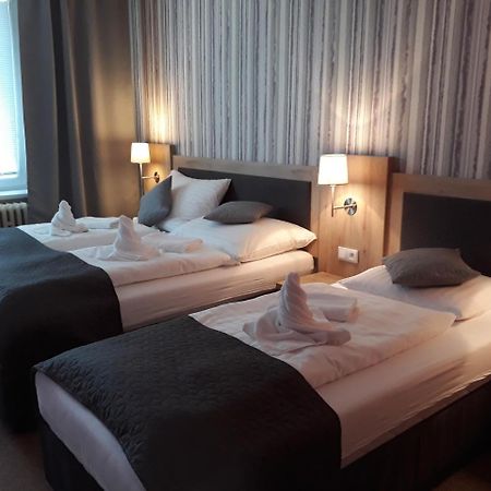 Hotel Rozvoj Клатови Экстерьер фото
