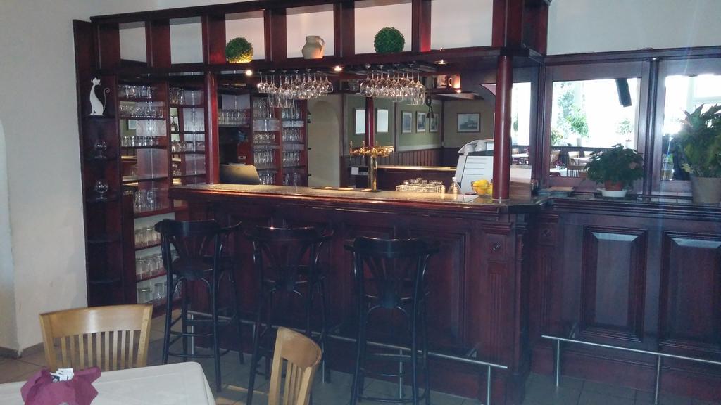 Hotel Rozvoj Клатови Экстерьер фото