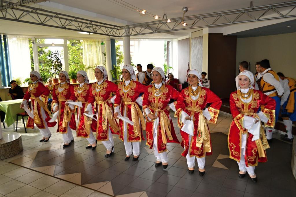 Hotel Rozvoj Клатови Экстерьер фото