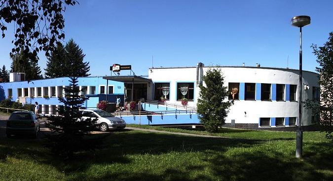 Hotel Rozvoj Клатови Экстерьер фото