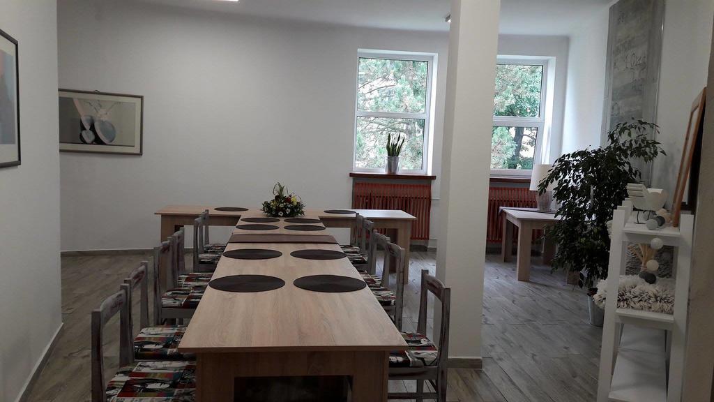 Hotel Rozvoj Клатови Экстерьер фото