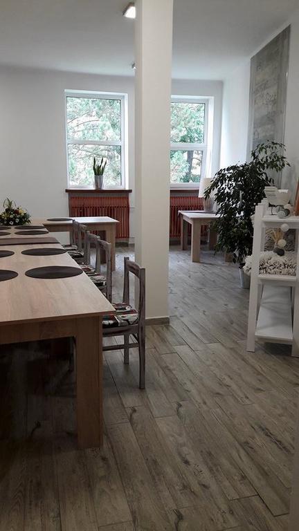 Hotel Rozvoj Клатови Экстерьер фото